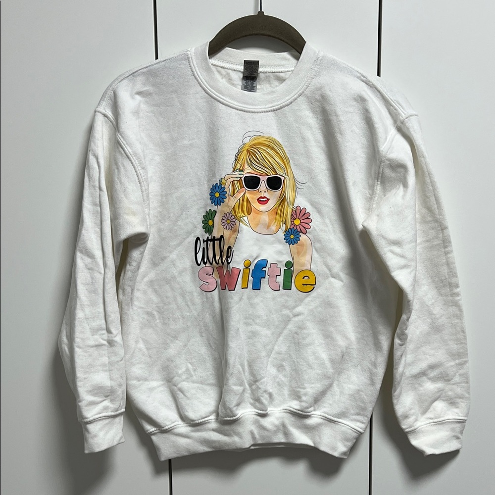 Taylor Swift “little swiftie” Gildan Heavy Blend White Sweatshirt